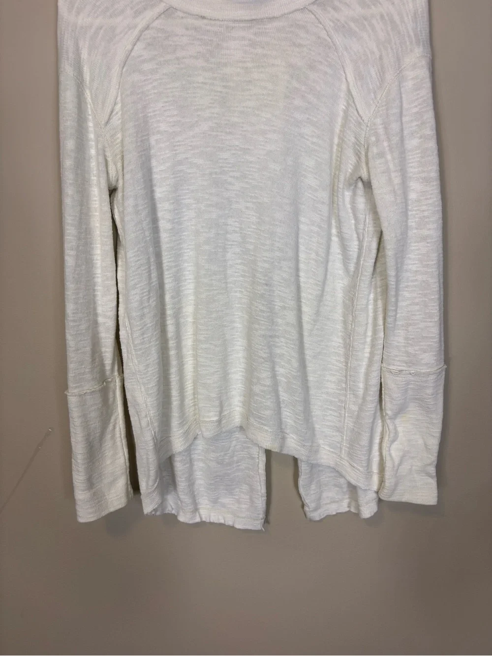 Free People We The Free Off-White Turtle Neck Long Sleeve Slit Back Top Small